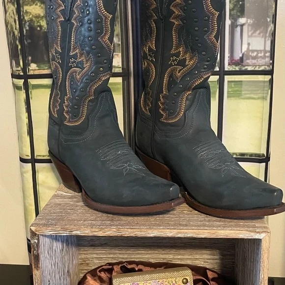 Dan Post Black and Brown Heeled Boots - Picture 2 of 3